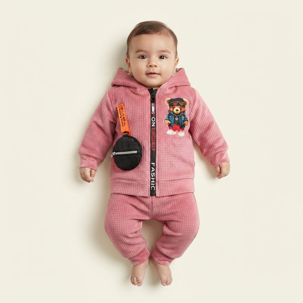 Premium Baby Boy Pink Textured Hooded Two-Piece Suit – Full-Zip Fleece Sweatshirt with Mini Pouch & Matching Joggers (3–9 Months)