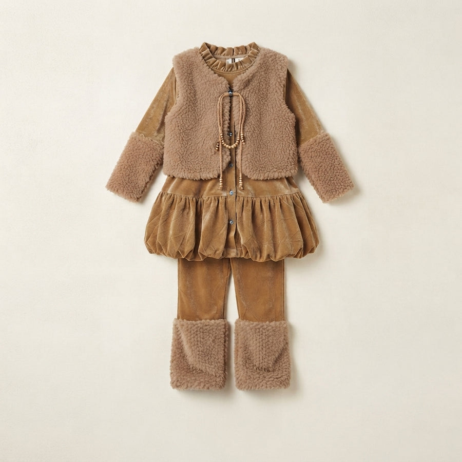 Premium Velvet Faux-Fur Trim Kids Outfit Set – Luxury — Photo 2